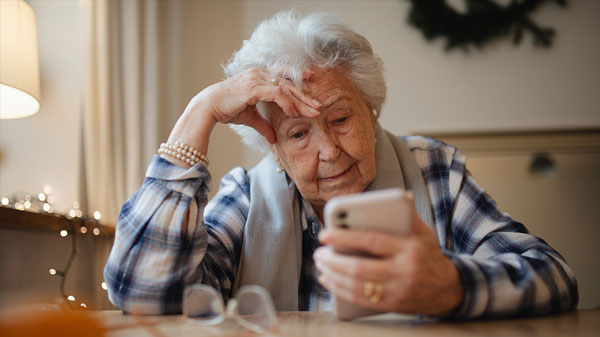 Seniors with their iphones