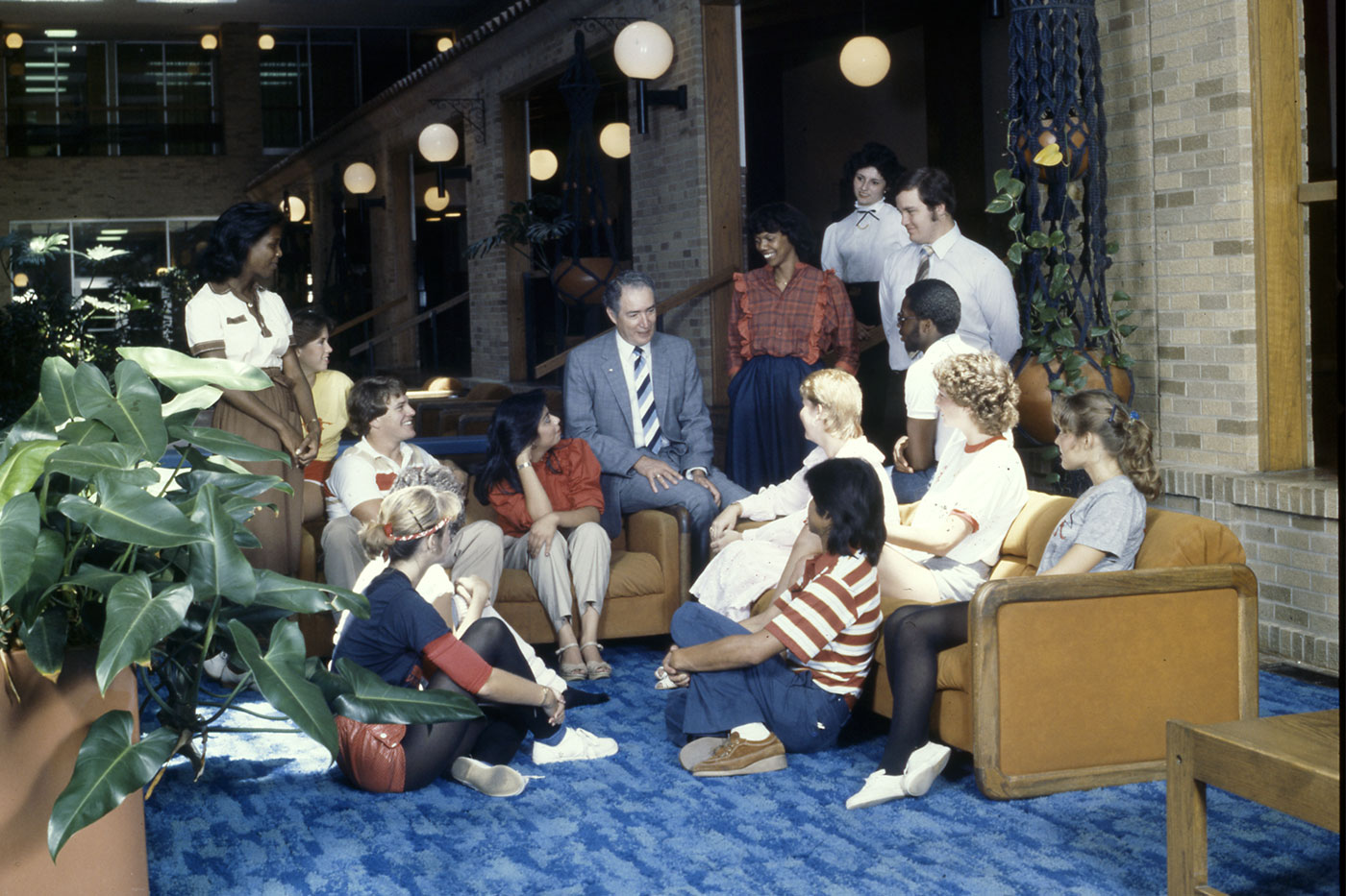 Lauro meets with students in the Student Union Building. 