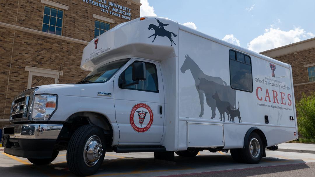 Texas Tech School of Veterinary Medicine Launches Mobile Unit