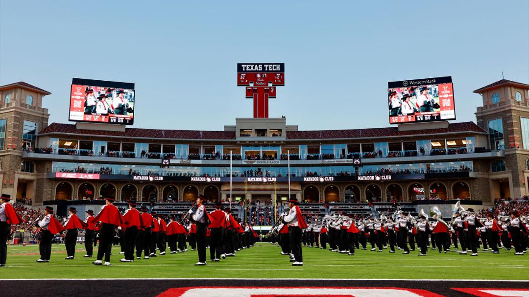 Texas Tech Alumni Work Together to Create World-Class Football Facility