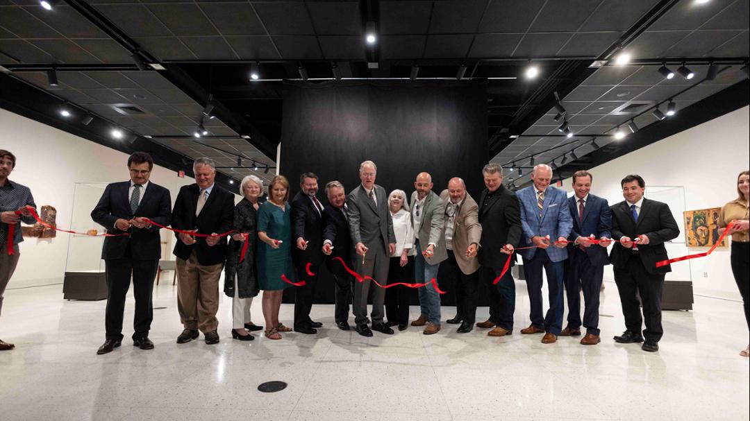 Museum of Texas Tech University Hosts Ribbon-Cutting Ceremony for Dr. Robert Neff and Louise Willson Arnold Wing